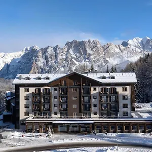 Tofana Cortina 5*, Cortina dʼAmpezzo Italia