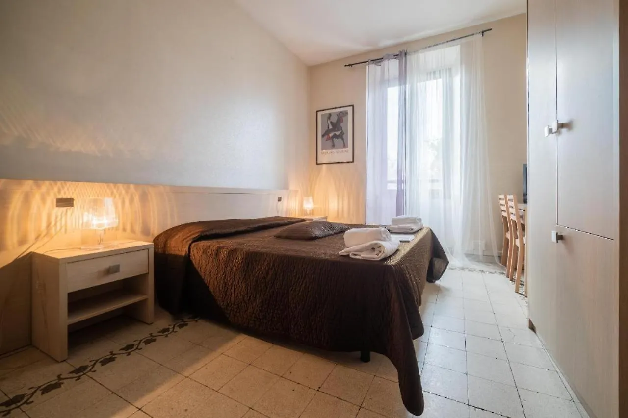 Hotel Reyes Roma